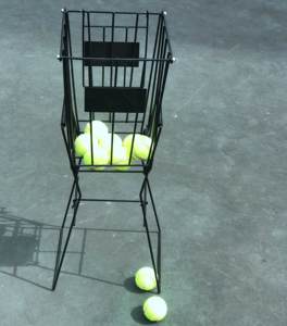 Tolva de carro de pelotas de tenis de acero portátil Equipo de almacenamiento y gestión de entrenamiento eficiente - Product Image 4