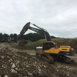 Excavadora Volvo EC300DL Original de Alta Calidad, 80% Nueva, Pocas Horas de Trabajo, Motor y Bomba, Modelo 2020, 30 Toneladas, Probada e Inspeccionada - Product Image 3