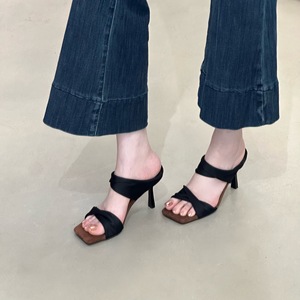 Sandalias de tacón alto de satén con una sola tira para mujer, estilo mule, punta cuadrada, tacón de aguja, para verano, fiesta, uso diario, calzado a juego con vestidos - Product Image 3