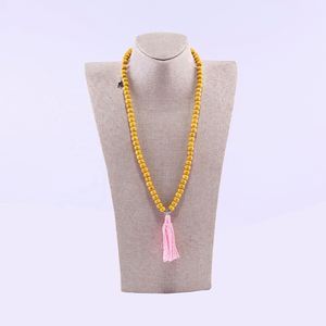 Collier de perles en bois jaune personnalisé ensemble de bijoux de mode colliers à pampilles pour femmes fille - Product Image 1