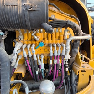 Excavadora Usada a Precio Económico, Mini Excavadora CAT 303.5E, con Certificación EPA y CE, Mini Excavadora CAT 303.5 de 3 Toneladas con Orugas de Goma - Product Image 4