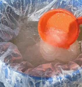 สารทำความสะอาดเส้นผมยี่ห้อ Mote ผลิตจากโรงงานไหหลำ ส่วนประกอบโซเดียมลอริลอีเทอร์ซัลเฟต SLES 28% 70% เท็กซาพอน N70 สีขาว/อ่อน - Product Image 5