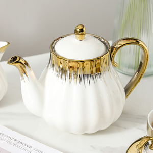 Teiera in <span class=keywords><strong>porcellana</strong></span> di lusso moderno LETAOTAO in ceramica da 850ml con coperchio rimovibile per tè sfuso o bicchieri - Product Image 4