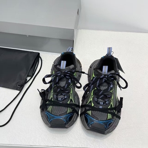 Calzado deportivo de diseño lujoso, zapatos para caminar y casuales de alta calidad, parte superior de malla transpirable, suela gruesa, función antideslizante - Product Image 3