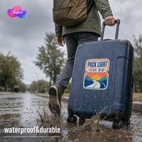 Autocollants en vinyle personnalisés durables et imperméables, logo découpé sur mesure, résistants aux rayures pour bagages de voyage et équipement d'extérieur, vente en gros