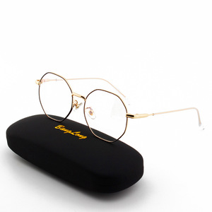 Gafas con Bloqueo de Luz Azul, Metálicas en Oro Rosa, Unisex, Montura Poligonal Irregular, Amplia, Sin Graduación - Product Image 2