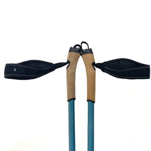 Bastón de Esquí Personalizado con Logotipo a Color, 165 cm, 100% Fibra de Carbono, Empuñadura de PP y Corcho - Product Image 3