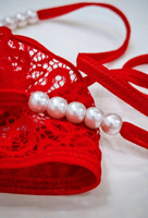 String rouge sexy en dentelle pour femme avec détails perles, culotte tanga florale extensible, lingerie érotique de luxe, OEM ODM, vente en gros, nylon spandex