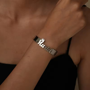 Dropshipping Stainless Steel Customized <strong>Name</strong> Waterproof Bangle <strong>Personalized</strong> Nameplate Letter Love Heart <strong>Bracelet</strong> for Women Girl - Product Image 6