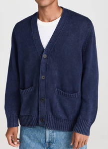 Cardigan en Coton Tricoté Personnalisé pour Homme, Col en V, Boutons sur le Devant, Lavage Acide, Collection Hiver – OEM/ODM - Product Image 2