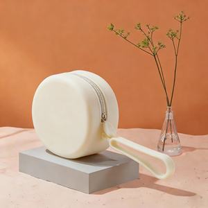 Sac de maquillage en silicone imperméable multifonctionnel de grande capacité, élégant et portable pour le voyage - Product Image 2