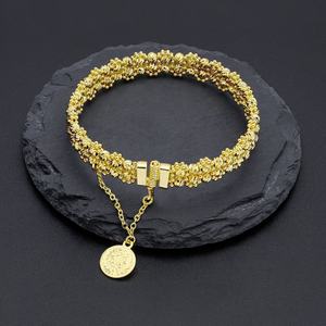 JXX Venta al por Mayor de Pulseras de Moda para Mujer, Brazalete de Latón Chapado en Oro, Joyería con Dijes a la Venta en Arabia Saudita - Product Image 1