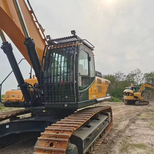 Excavadora Hidráulica Hyundai 520L-9VS Usada en Buen Estado, 52 Toneladas, Pocas Horas de Uso, Excelente Condición, Precio Excelente, Motor Cummins - Product Image 4