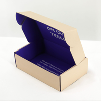 Boîtes rigides en carton ondulé personnalisées, impression de logo, cartons en papier recyclables pour l'emballage des chaussettes, expédition respectueuse de l'environnement