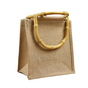 Wholesale Low MOQ Eco Natural Burlap Jute Bag Custom Size Organic Bamboo Handle Jute Fabric Recycled Tote Beach Bag