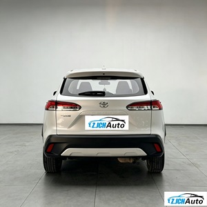 Le SUV le plus vendu et le plus économique, <span class=keywords><strong>Toyota</strong></span> Corolla <span class=keywords><strong>Cross</strong></span> 2024 2.0L CVT Pioneer Edition, présente un intérieur luxueux et sombre. - Product Image 6
