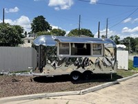 Remorque alimentaire entièrement équipée pour les collations, camion mobile pour hamburgers et café, remorque de restaurant