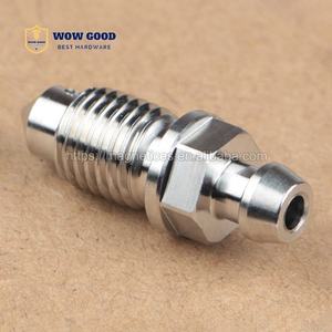 Tùy chỉnh Metric Carbon tốc độ thép núm vú phanh Caliper cống dầu xả bleeder chảy máu vít với nắp cao su - Product Image 1