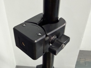 Clip <span class=keywords><strong>de</strong></span> Sujeción en V Negro Mate/Brillante, Compatible con Trípode, Tipo Garra <span class=keywords><strong>de</strong></span> Cangrejo, Accesorios para Manillar - Product Image 2