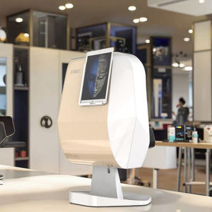 Scanner facial de peau MC88 Premium 3D AI avancé à 5 spectres avec compatibilité de prise EU/US/JP/IT pour les centres de beauté/spas/cliniques - Product Image 1