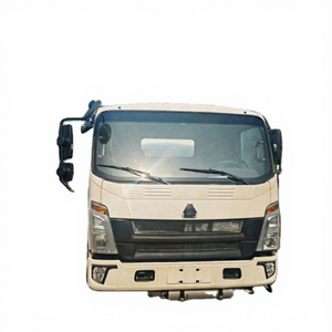 Camion-citerne diesel Sinotruk HOWO de haute qualité 4x2, 5000 litres, petit camion-citerne à carburant à vendre - Product Image 2