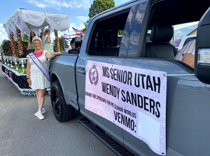 Bannière en vinyle découpée sur mesure, impression haute résolution anti-UV, résistante à la décoloration et aux intempéries pour la signalisation promotionnelle de projets immobiliers en extérieur - Product Image 6