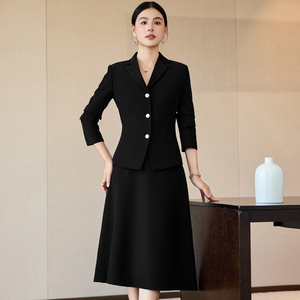 Hermosas y Elegantes Mujeres en Trajes y Faldas, Presentadoras de Moda, Abogadas, Herramientas para Enseñar y Entrevistar - Product Image 5