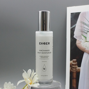 Set de Cuidado de <span class=keywords><strong>la</strong></span> Piel EKBER, Fórmula Personalizada, Suero, Tónico, Niacinamida, Crema Facial Blanqueadora e Iluminadora - Product Image 3