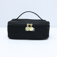 Pochette cosmétique personnalisée en suède artificiel, pochette à maquillage en faux suède doux, organiseur de toilette de voyage, sac de rangement à fermeture éclair avec logo
