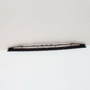 Grille inférieure de pare-chocs avant Audi A3 17-19 8V5807647B en PC, protection contre les intempéries, pièce de rechange pour porte de voiture - Product Image 1
