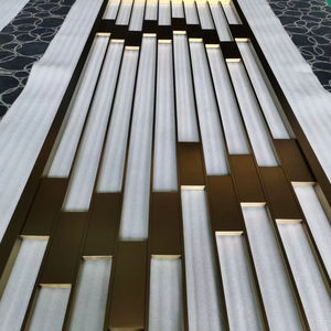 Écran moderne en acier inoxydable, cloison <span class=keywords><strong>murale</strong></span> étanche découpée au laser pour la vie de bureau, diviseur suspendu d'art simple - Product Image 4