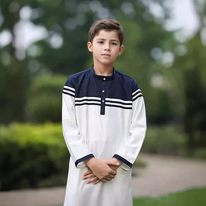 ثوب أطفال إسلامي للشرق الأوسط من ليجيا، تصميم ODM، بأكمام طويلة، مصنوع من البوليستر الناعم، مخطط بأزرار وياقة قائمة - Product Image 2