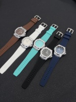 Nouvelle montre à quartz de luxe pour homme, boîtier carré en alliage, bracelet en silicone, étanche, simple, tendance, lumineuse, avec date