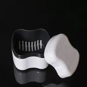 Caja/estuche para dentaduras postizas Protector bucal Protector nocturno Protectores de encías Retenedor Contenedor de baño para dentaduras postizas