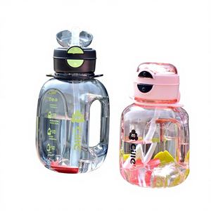 Botella de agua Hilo de gran capacidad con tapa de un botón para uso general, deportes al aire libre y diseño portátil para el verano. - Product Image 1