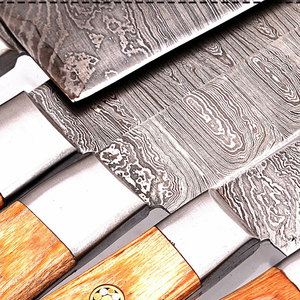 Ensemble de couteaux de chef en acier Damas faits à la main par PAK ENTERPRISES, manches en bois de noyer, design ambidextre, lames à 67 couches de 8 pouces, 6 pièces - Product Image 4
