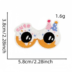 Adesivi Termoadesivi Ricamati a Forma <span class=keywords><strong>di</strong></span> Occhiali da Sole, Frutta, Animali, Cuori Rosa per <span class=keywords><strong>Abbigliamento</strong></span> Bambini, Zaini Scolastici e Decorazioni Fai-da-Te - Product Image 4