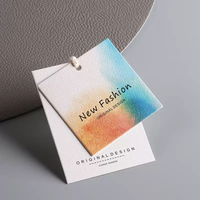 Étiquette volante carrée en carton écologique doré à effet martelé, impression éclatante, cordon beige brillant pour chaussures - Vente en gros