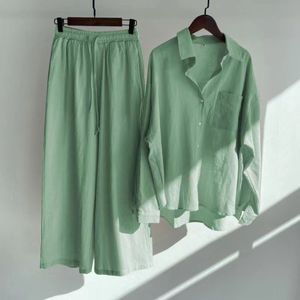 Setelan Blus dan Celana Linen Lengan Panjang Warna Solid Desain Chic Terbaru 2025 untuk Wanita Ukuran Besar (Plus Size) Dua Potong - Product Image 1
