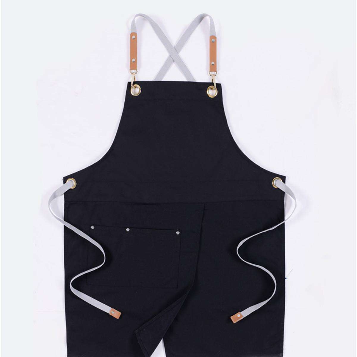 ผ้าใบสีเข้ม