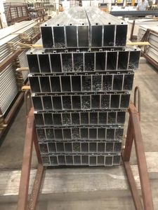 カスタムサイズ 6061 6063アルミニウム 工業用角パイプ CNC切断 工業用陽極酸化 溶接サービス - Product Image 3