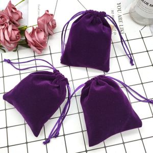 Petite pochette à cordon carrée en velours court 7x9cm personnalisée, réutilisable pour bijoux, montres, cosmétiques, emballage et rangement - Product Image 5