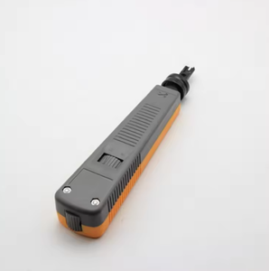 Outil <span class=keywords><strong>de</strong></span> poinçonnage <span class=keywords><strong>de</strong></span> précision premium à 110 lames - pour bloc <span class=keywords><strong>de</strong></span> poinçonnage Ethernet, prise Keystone et réparation <span class=keywords><strong>de</strong></span> câbles réseau - Product Image 4