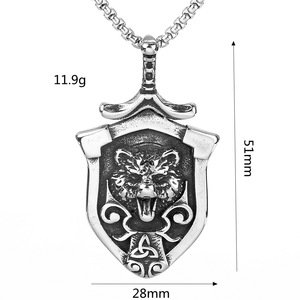 Yunnique – pendentif bouclier en acier inoxydable pour hommes, collier tête de loup Viking, bijoux cadeau - Product Image 5