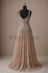 Robe de cocktail en georgette de créateur avec broderie à la main et embellissements de perles de luxe, tenue de soirée longue - Product Image 4