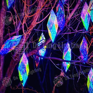 Guirlandes lumineuses irisées en forme de diamant pour centres commerciaux, hôtels, complexes hôteliers et décorations de fêtes - Product Image 5