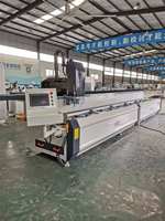 Machine de fraisage et de perçage CNC de 6000 mm pour la fabrication de fenêtres et de portes en profilés aluminium et PVC