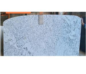 Grande dalle de pierre naturelle moderne Alska White durable pour plans de travail, matériaux de construction pour centres commerciaux, hôtels, bureaux, usage à long terme - Product Image 3