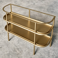 Lavabo en céramique avec structure métallique sur mesure, finition plaqué or, meuble-lavabo lourd, console de salle de bain avec pieds en métal