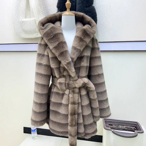 Cappotto in Pelliccia Sintetica da Donna con Cintura Decorativa, Elegante Giacca Invernale in Finta Pelliccia di <span class=keywords><strong>Visone</strong></span> - Product Image 1